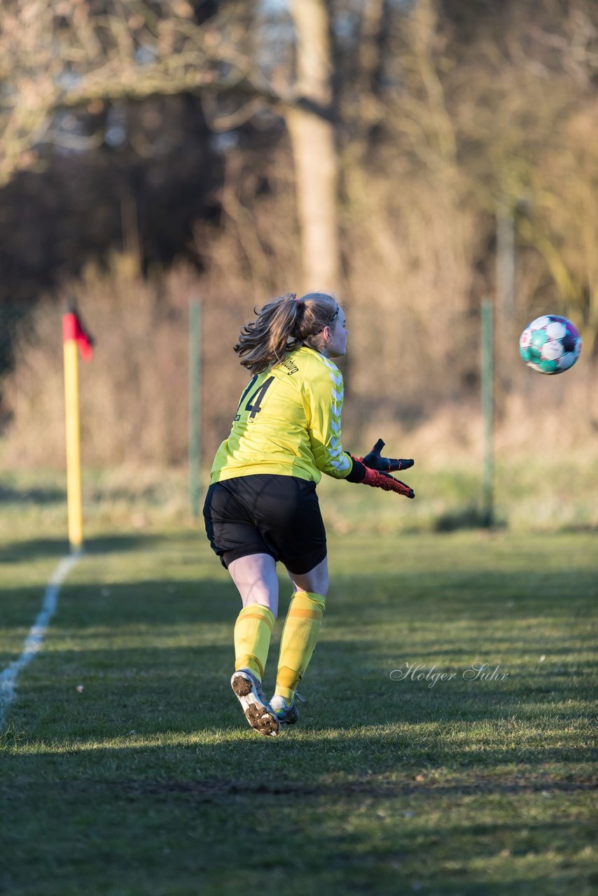 Bild 320 - F Rot Schwarz Kiel - SV Henstedt Ulzburg 2 : Ergebnis: 1:1